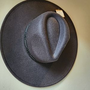 BRAND NEW w/tag - Women's Fedora Hat -Black